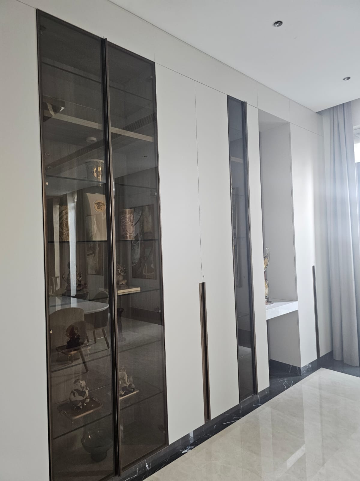 J11, Emirates Hills image 5